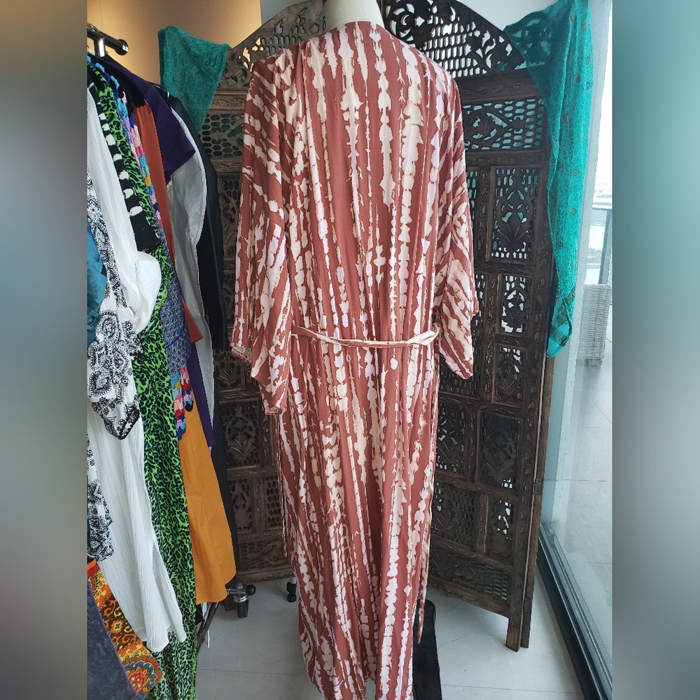 NWOT - Live & Muse Lightweight House Lounge Robe Swim Beach Cover Up w/ Belt - Picture 3 of 4